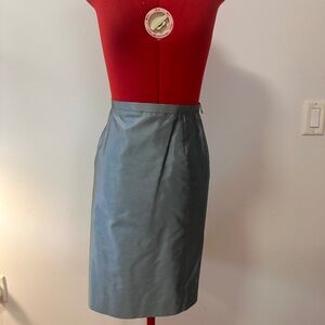 BRANDLESS SUIT SKIRT IN SILVER